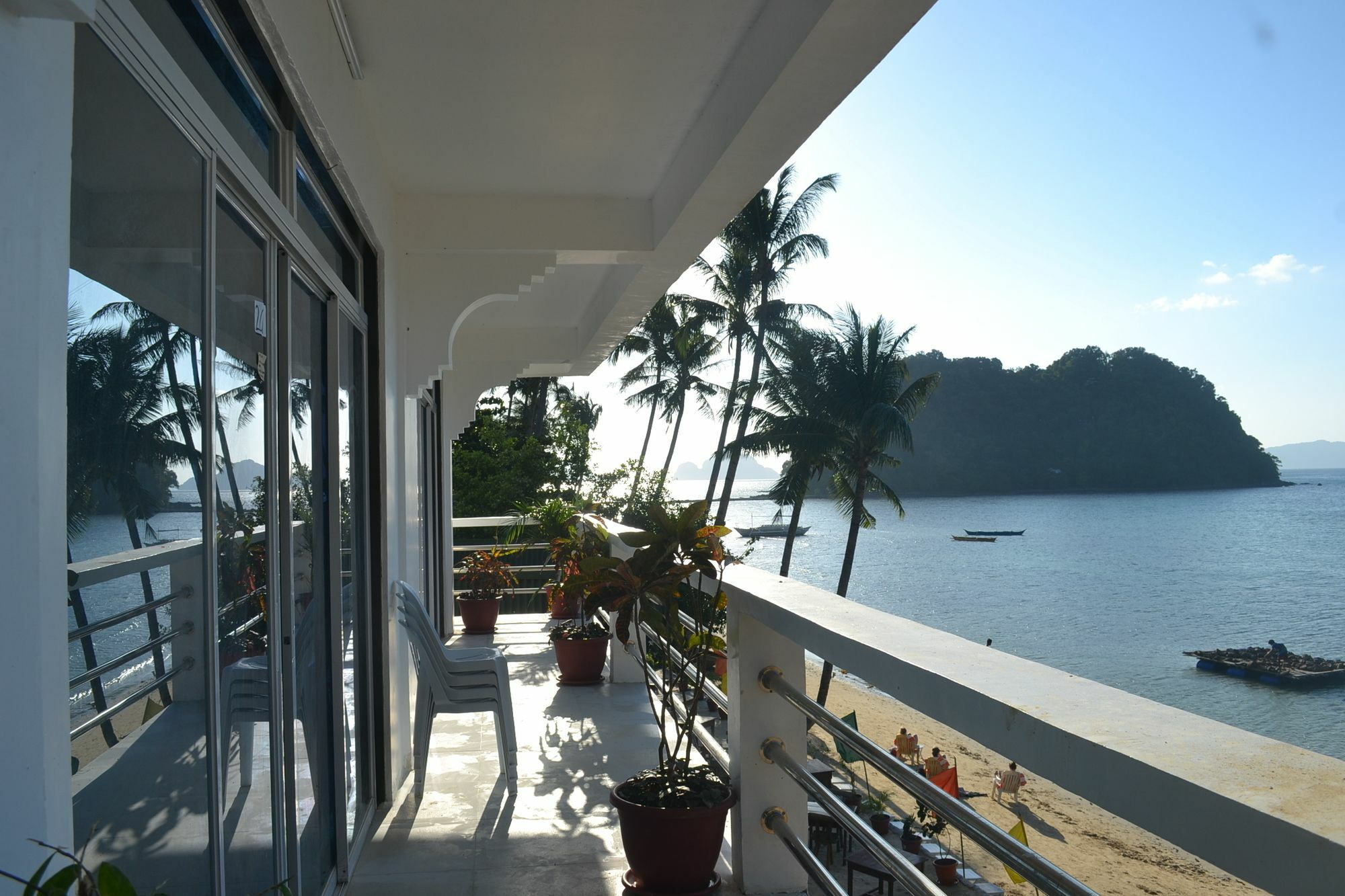 Orange Pearl Beach Resort Ел Нидо Екстериор снимка