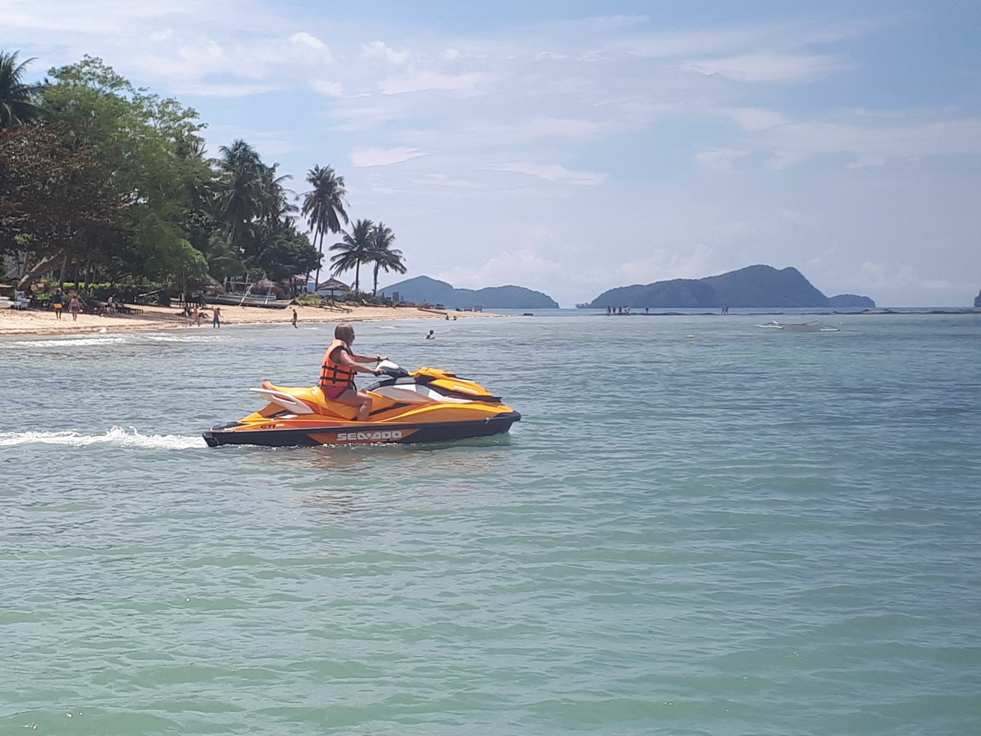 Orange Pearl Beach Resort Ел Нидо Екстериор снимка